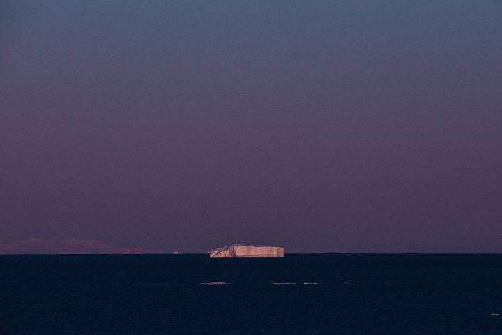 January 2018. Aasiaat. Greenland. Denmark.  Greenland landscapes: Icebergs in Disko Bay.Janvier 2018. Aasiaat. Groenland. Danemark.  Paysages du Groenland : Icebergs dans la baie de Disko.